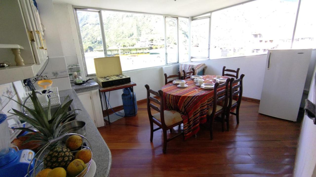 Mayra'S Apartments And Spanish School Banos  Ngoại thất bức ảnh