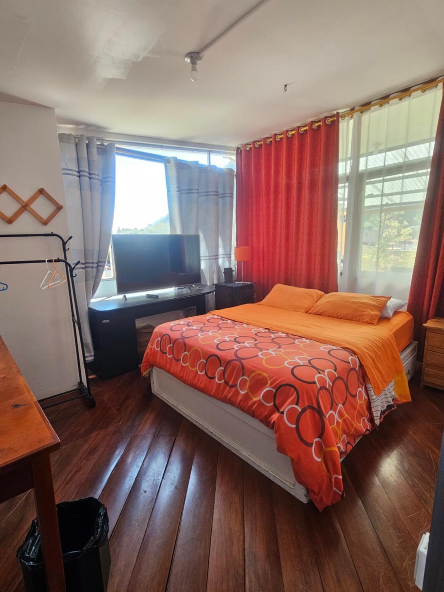 Mayra'S Apartments And Spanish School Banos  Ngoại thất bức ảnh