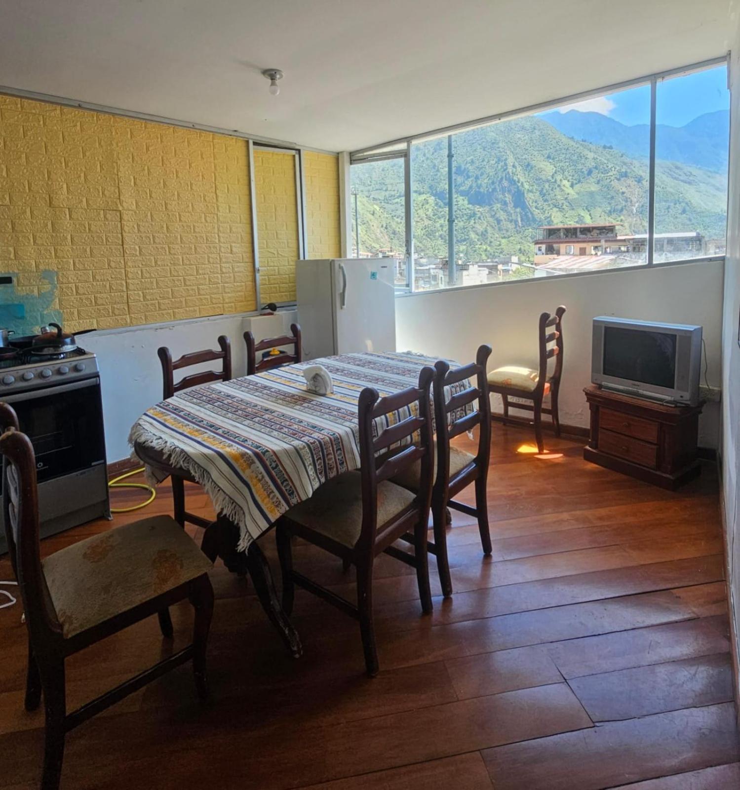 Mayra'S Apartments And Spanish School Banos  Ngoại thất bức ảnh