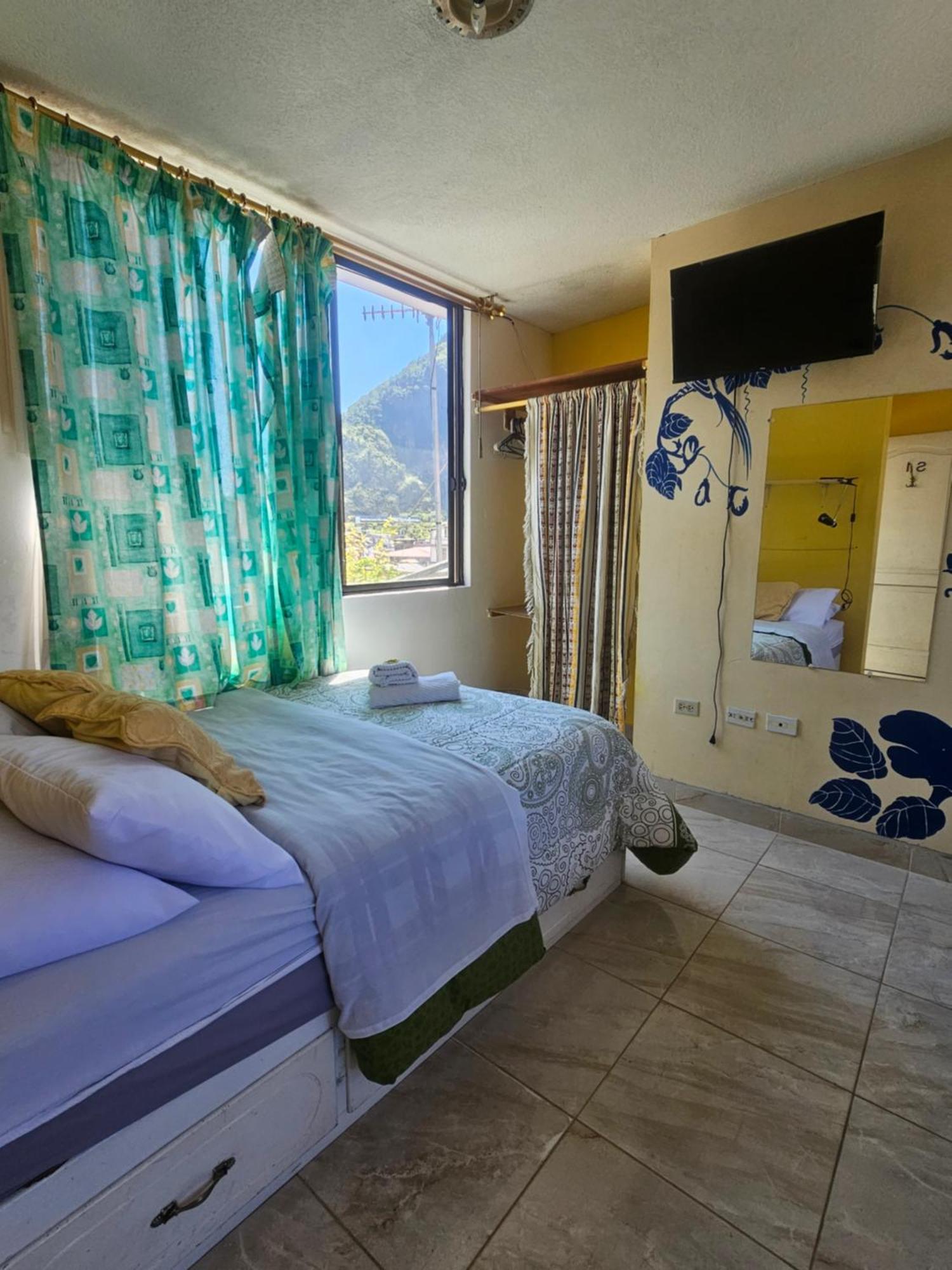 Mayra'S Apartments And Spanish School Banos  Ngoại thất bức ảnh