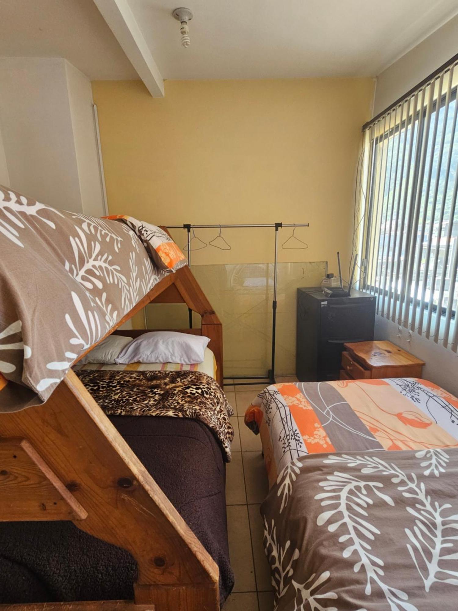 Mayra'S Apartments And Spanish School Banos  Ngoại thất bức ảnh